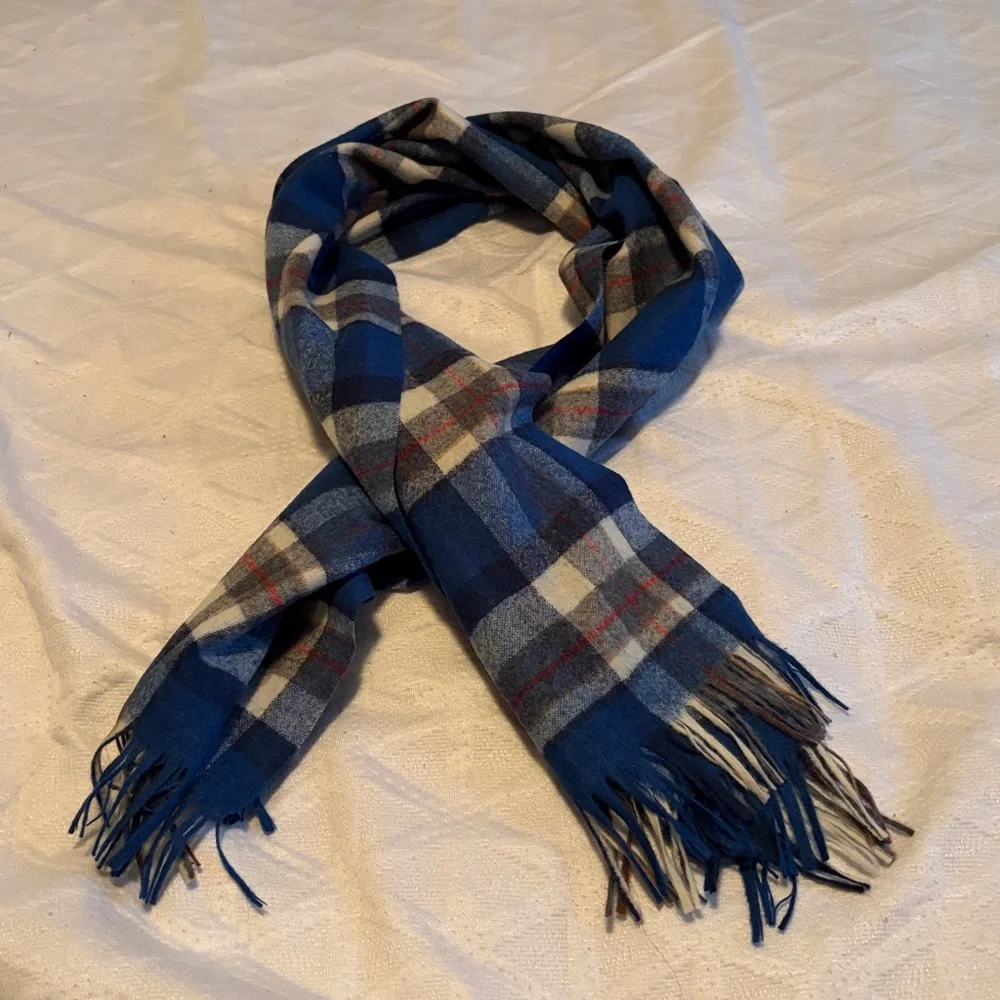 Vintage Pendleton Blue plaid scarf, 100% Virgin Wool, long blue winter scarf,